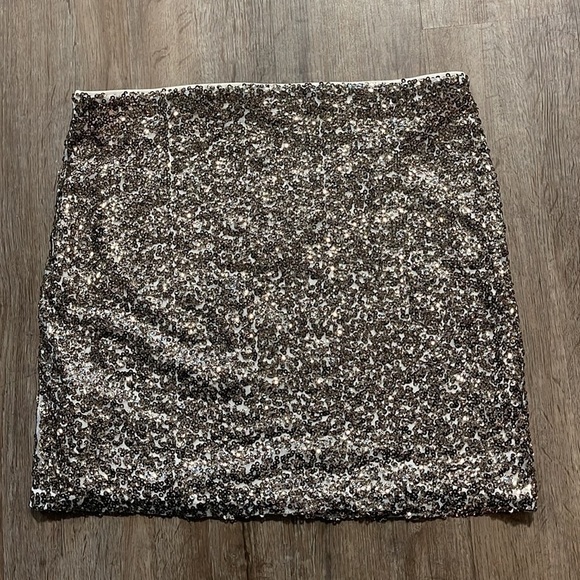 DECREE SEQUIN MINI SKIRT - Picture 4 of 4